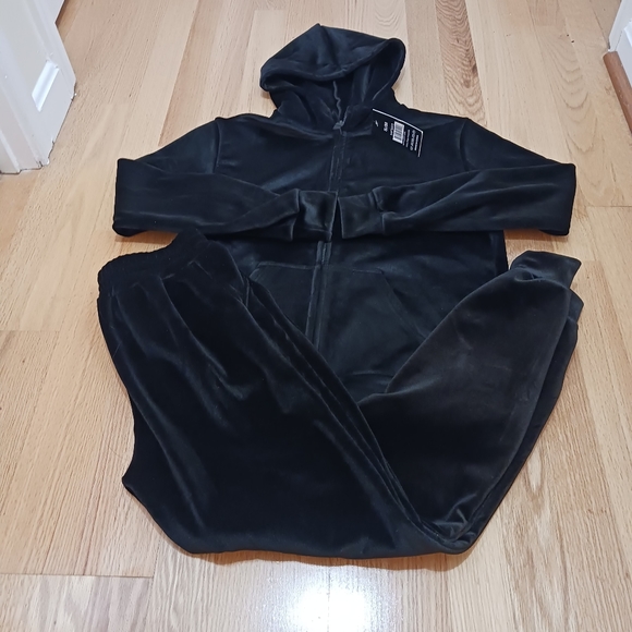 Sold - Picture 2 of 4